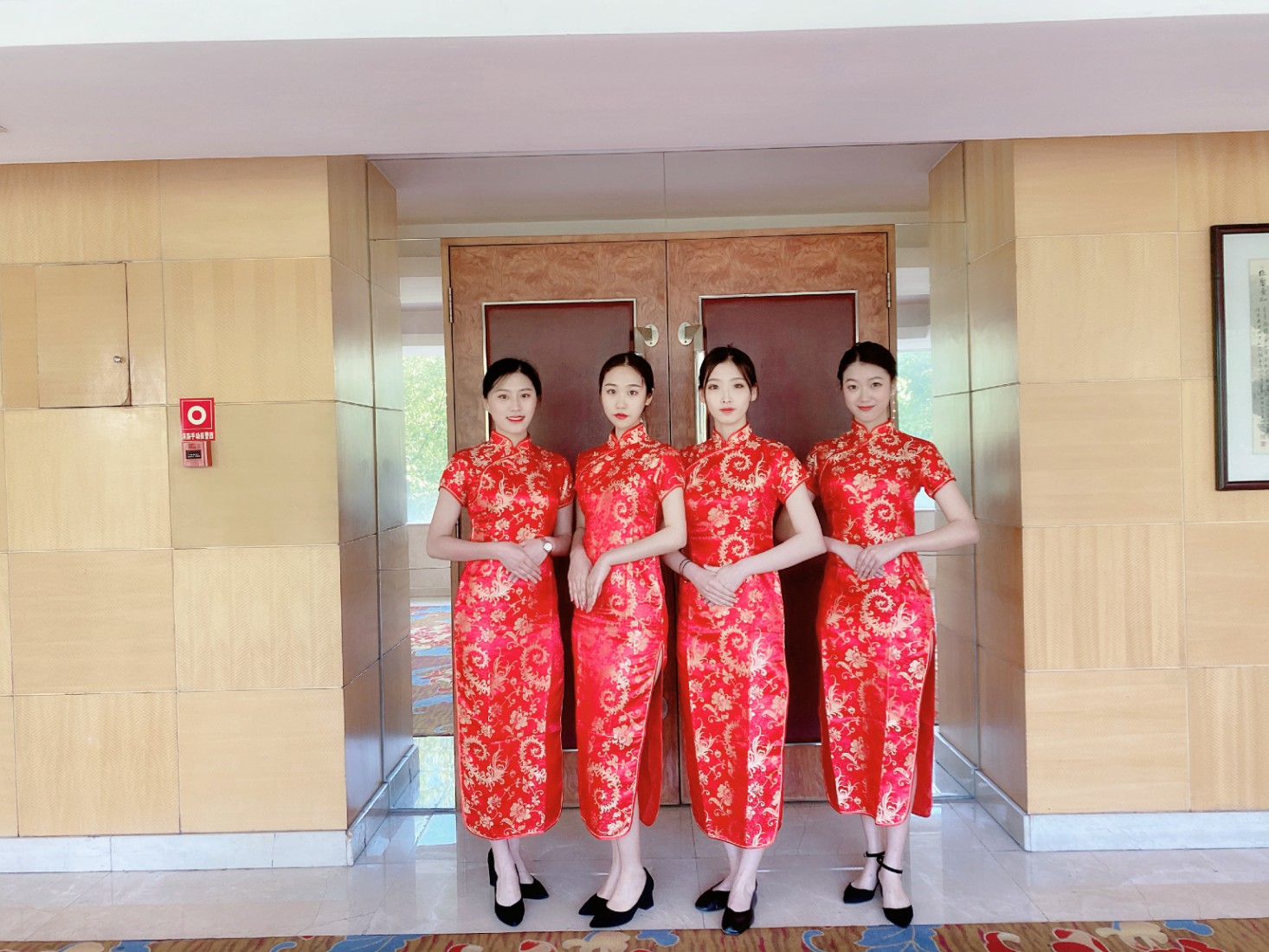 长沙大学生礼仪团队 城市形象与青春风采的优雅名片